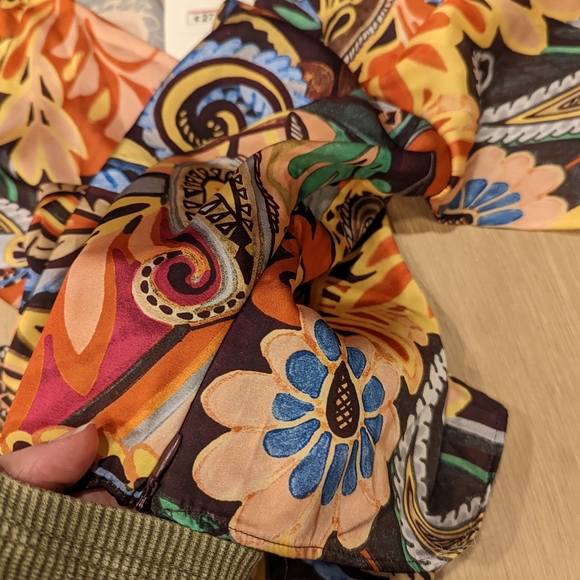 Colorful Paisley Women's Blouse - Picture 3 of 8